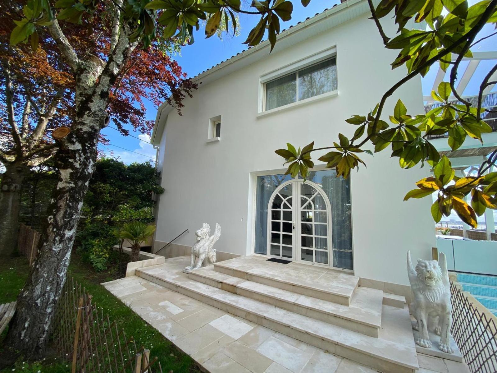 Villa Face Mer รัวย็อง ภายนอก รูปภาพ